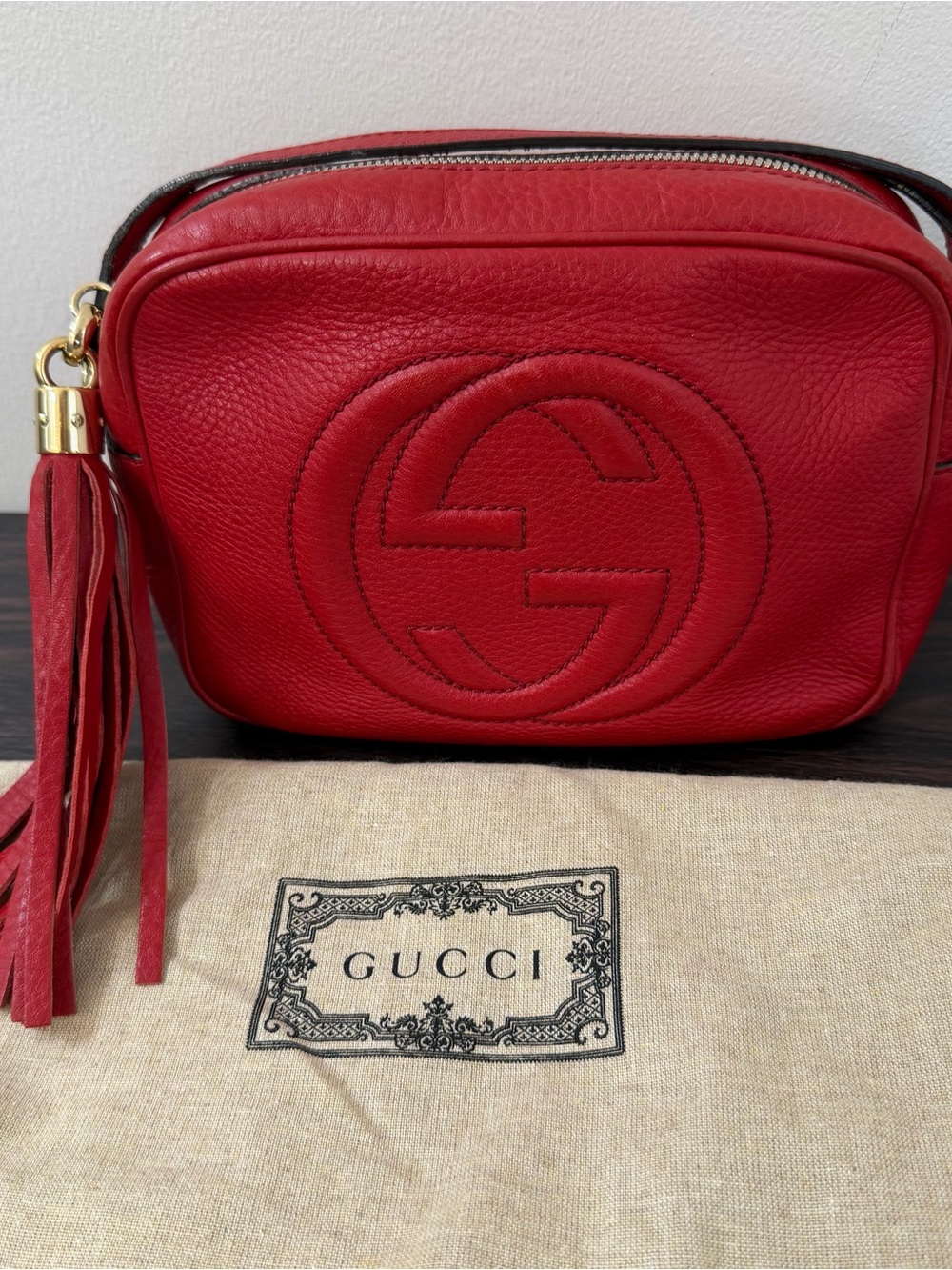 Gucci Soho Disco Red Leather Crossbody Bag GG Logo Tassel Camera Bag Authentic